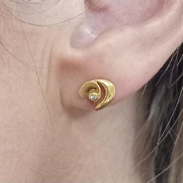 Boucles d'oreille or jaune diamant - Image 3