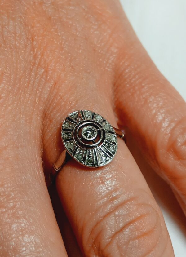 Bague ovale 1930 or gris diamants – Image 2