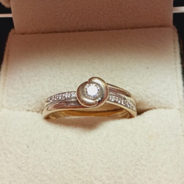 Bague double anneau or gris diamants