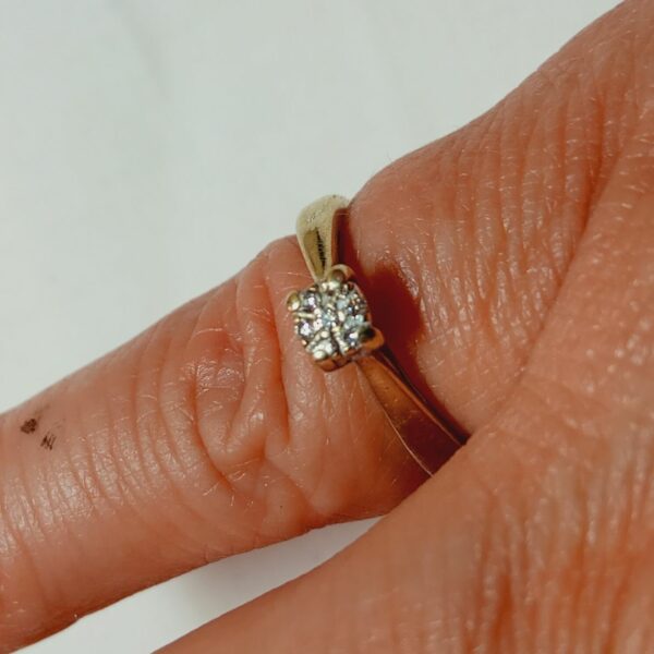 Solitaire à effet or gris diamants – Image 2
