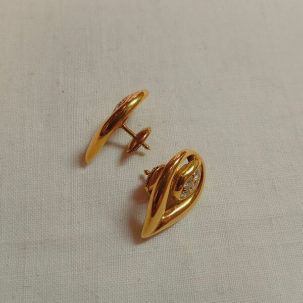 Boucles d'oreille en goutte or jaune diamants – Image 2