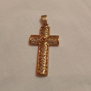 Croix ajourée or 18 carats