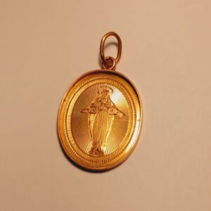 Médaille Vierge ovale or rose 18 carats